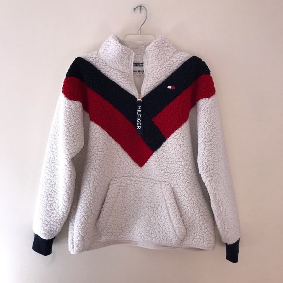 Tommy Hilfiger Sherpa!😍❣️ - Picture 3 of 5